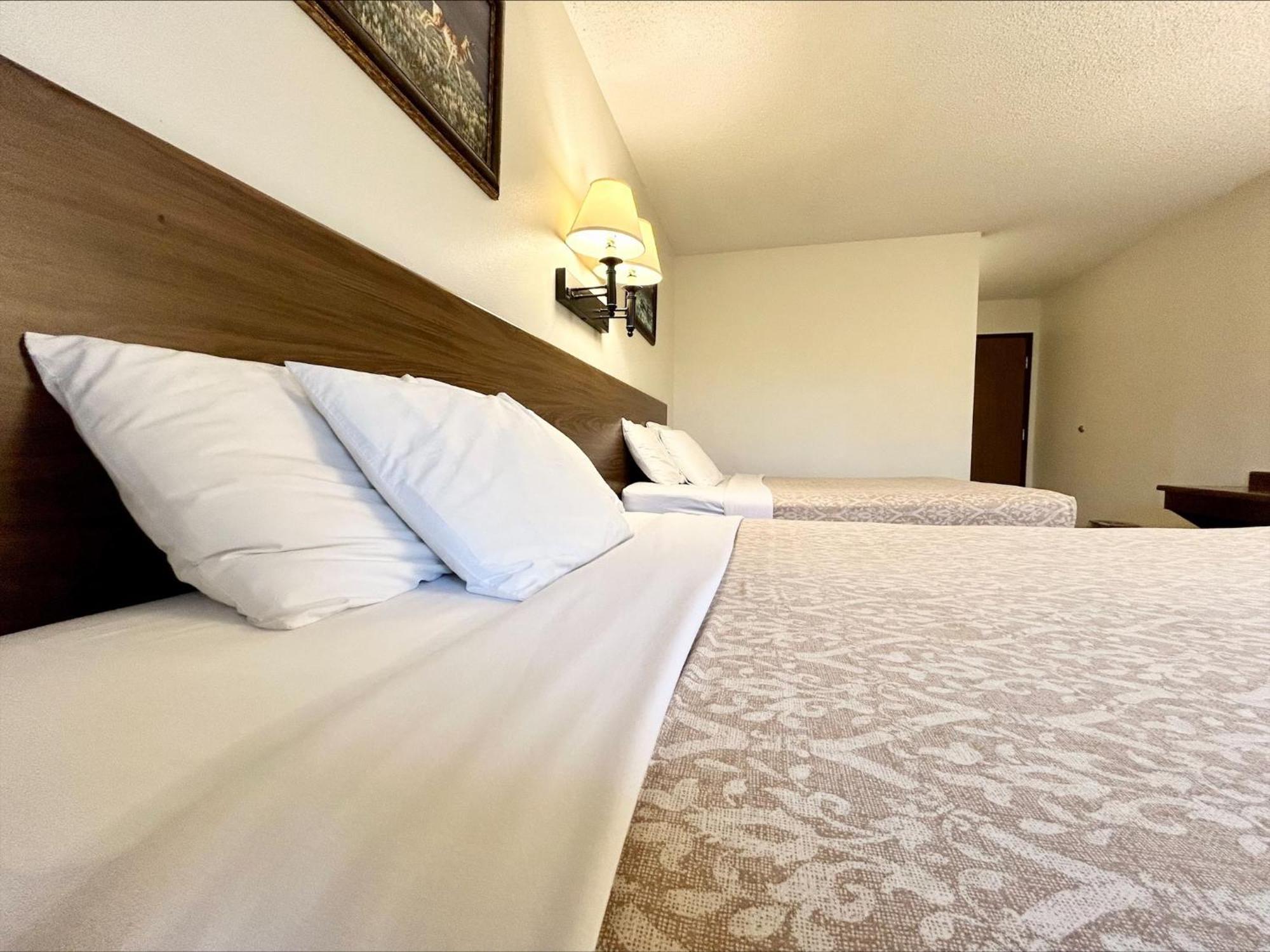 וולף פוינט Homestead Inn מראה חיצוני תמונה